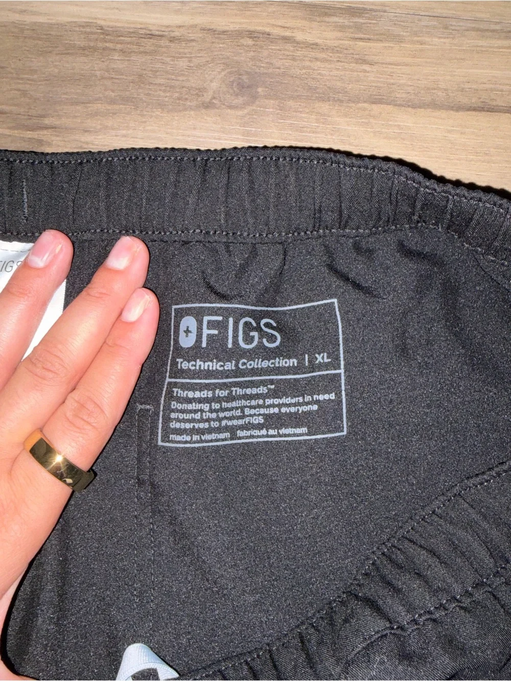 Figs cargo scrub